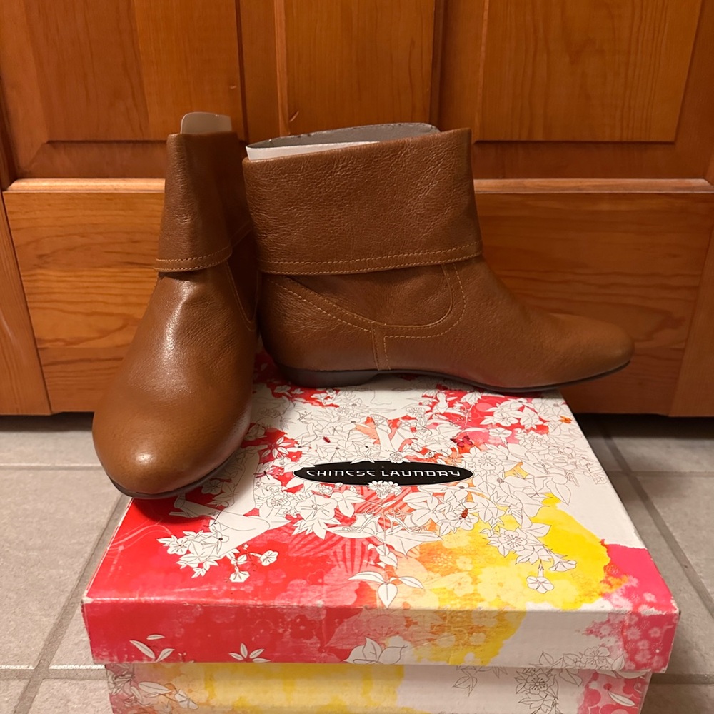 Chinese Laundry New Stereo Boot